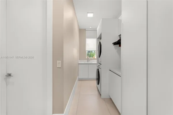 $8,750,000 | 229 Golden Beach Drive, Golden Beach, FL 33160