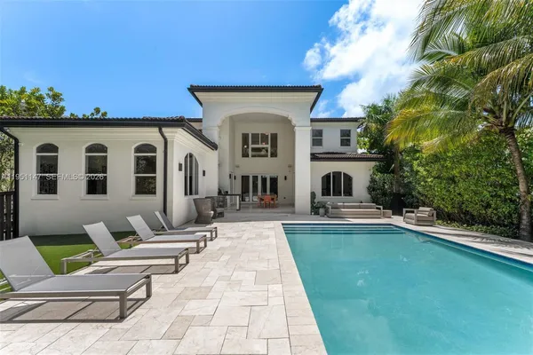 $8,750,000 | 229 Golden Beach Drive, Golden Beach, FL 33160