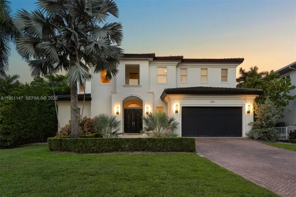 $8,750,000 | 229 Golden Beach Drive, Golden Beach, FL 33160
