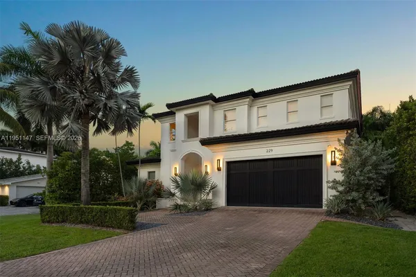 $8,750,000 | 229 Golden Beach Drive, Golden Beach, FL 33160