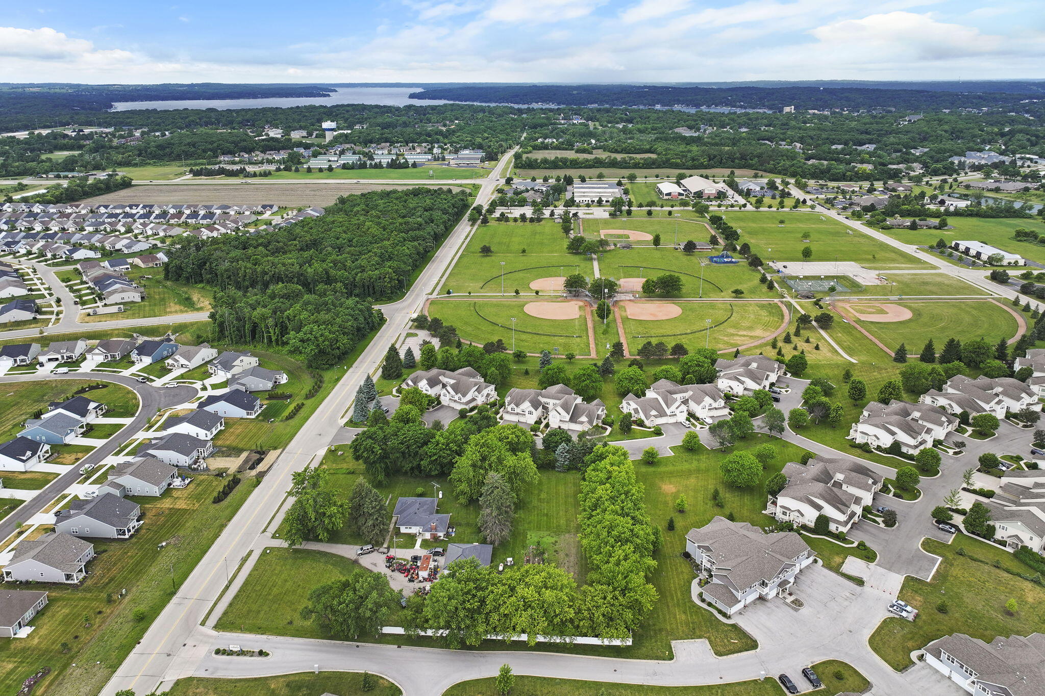 1201 East Townline Road Lake Geneva, WI 53147 - Photo 11 of 12 k