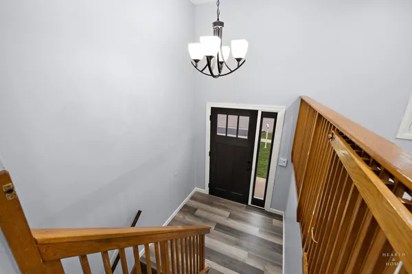 $399,900 | 582 Arthur Drive, Cary, IL 60013