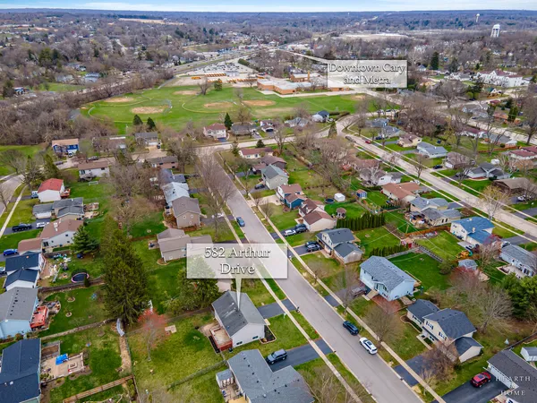 $399,900 | 582 Arthur Drive, Cary, IL 60013