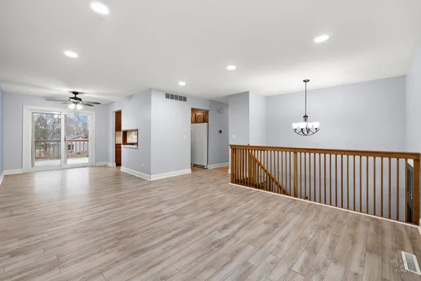 $399,900 | 582 Arthur Drive, Cary, IL 60013