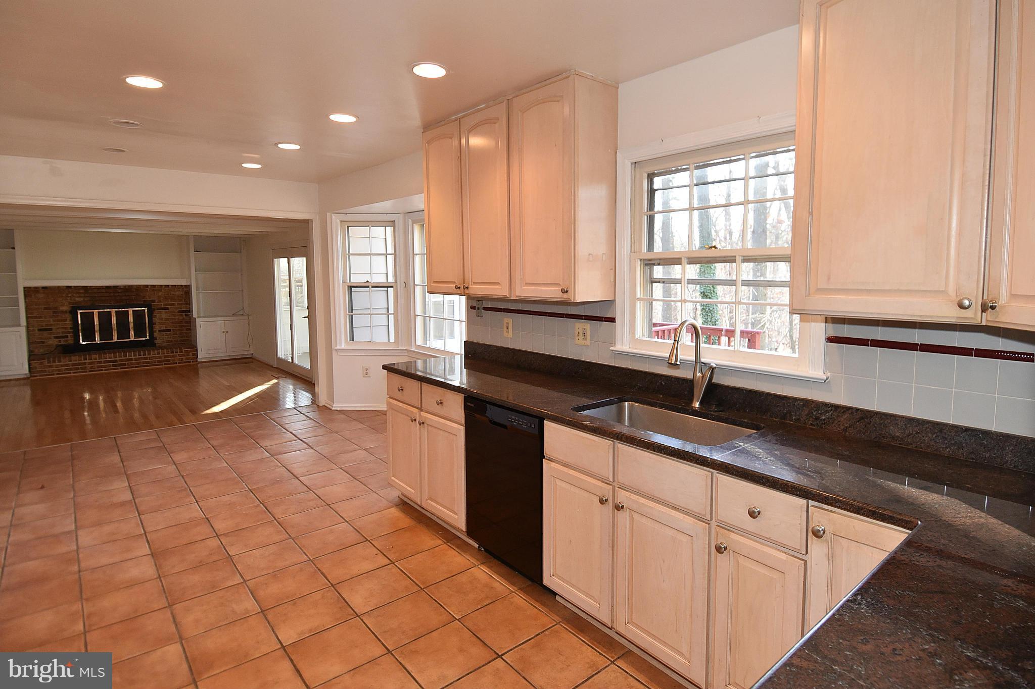 10823 Cross School Road Reston, VA 20191 - Photo 9 of 30 Kitchen