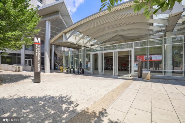 $740,000 | 215 R Street Northeast, Unit A, Washington, DC 20002