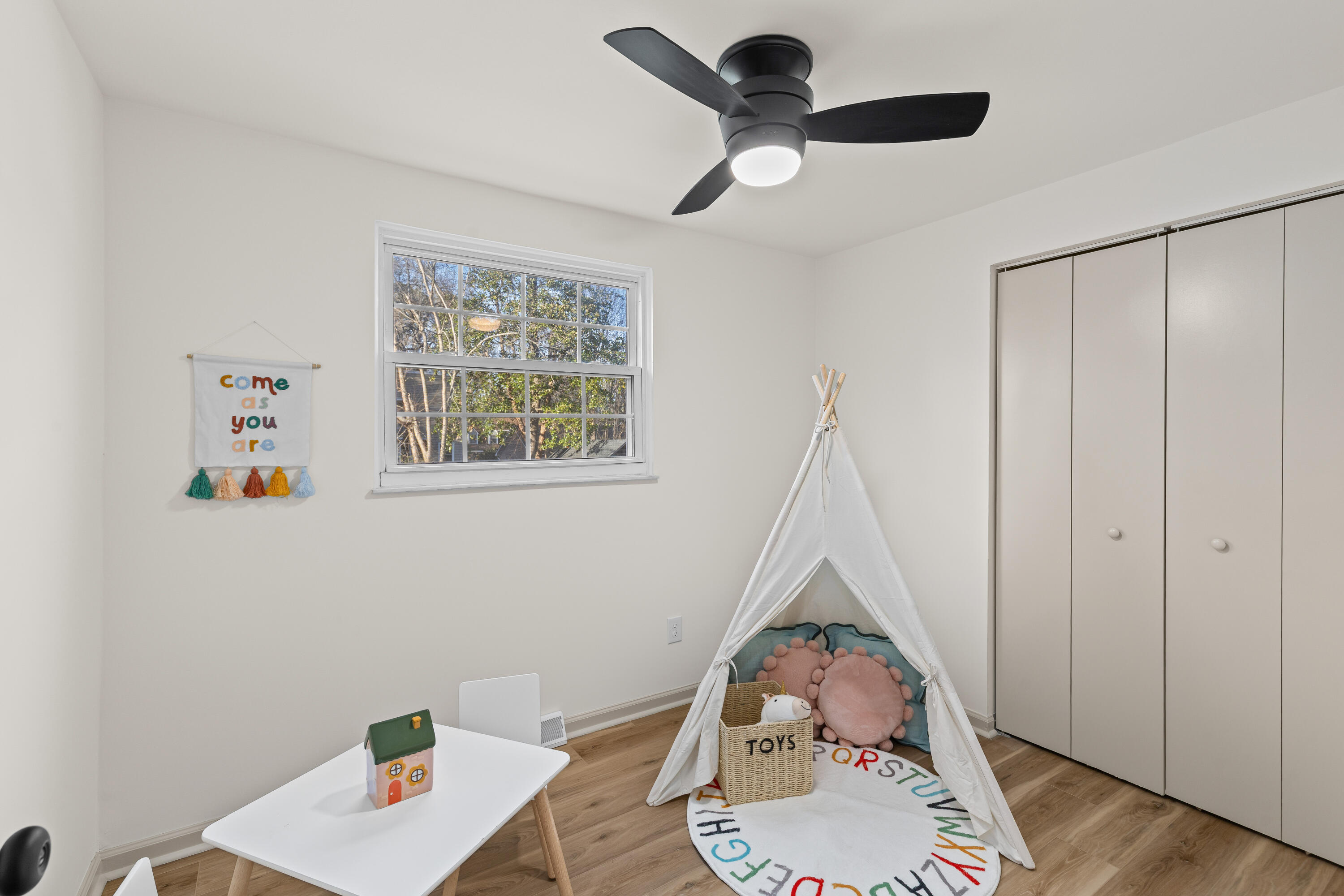 109 Woodthrush Road Summerville, SC 29485 - Photo 28 of 39 109-Woodthrush-24