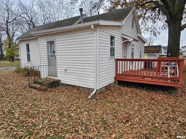 $109,500 | 207 North 8th Street, Mount Vernon, IL 62864