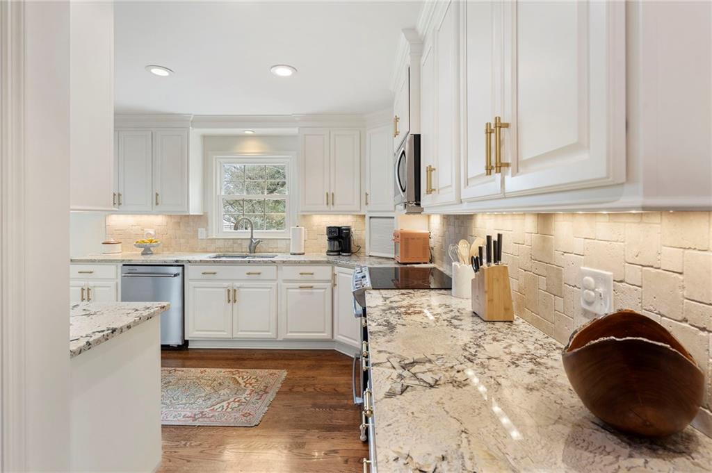 4709 Vermack Ridge Atlanta, GA 30338 - Photo 11 of 46