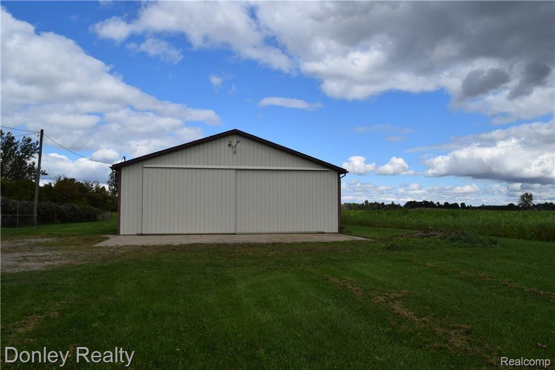 6850 Center Line Road Kingston, MI 48741 - Photo 3 of 23 DSC_0667.JPG