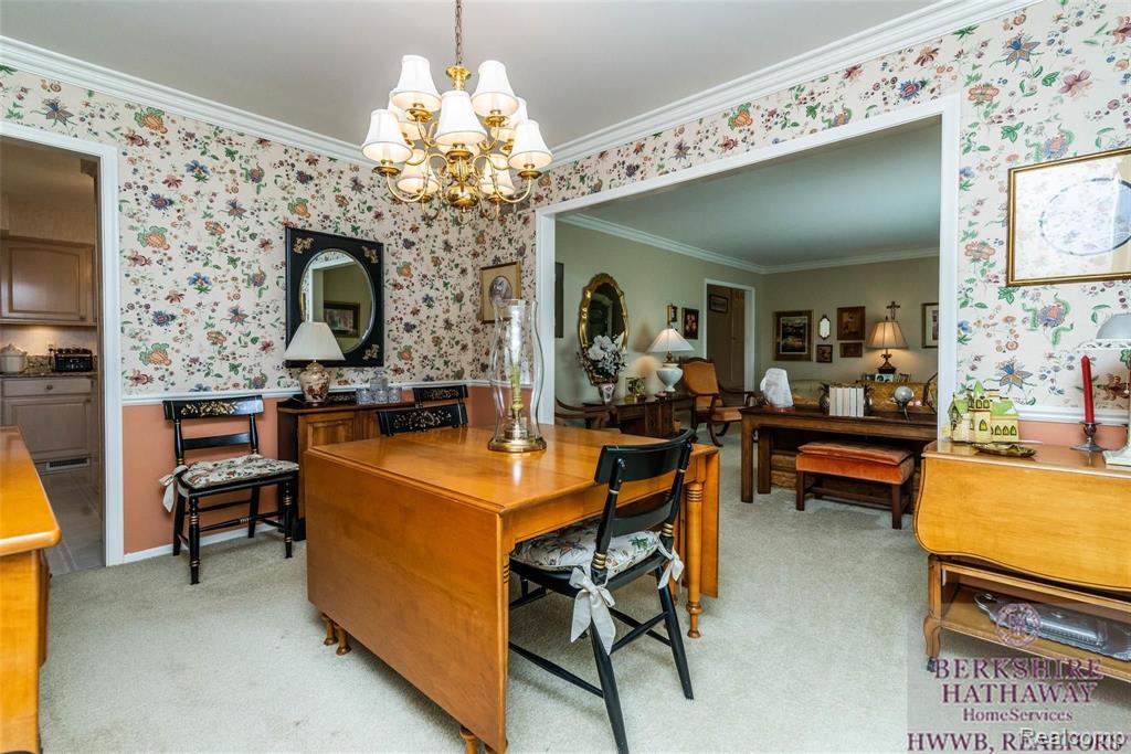 25233 Wykeshire Road Farmington Hills, MI 48336 - Photo 14 of 45