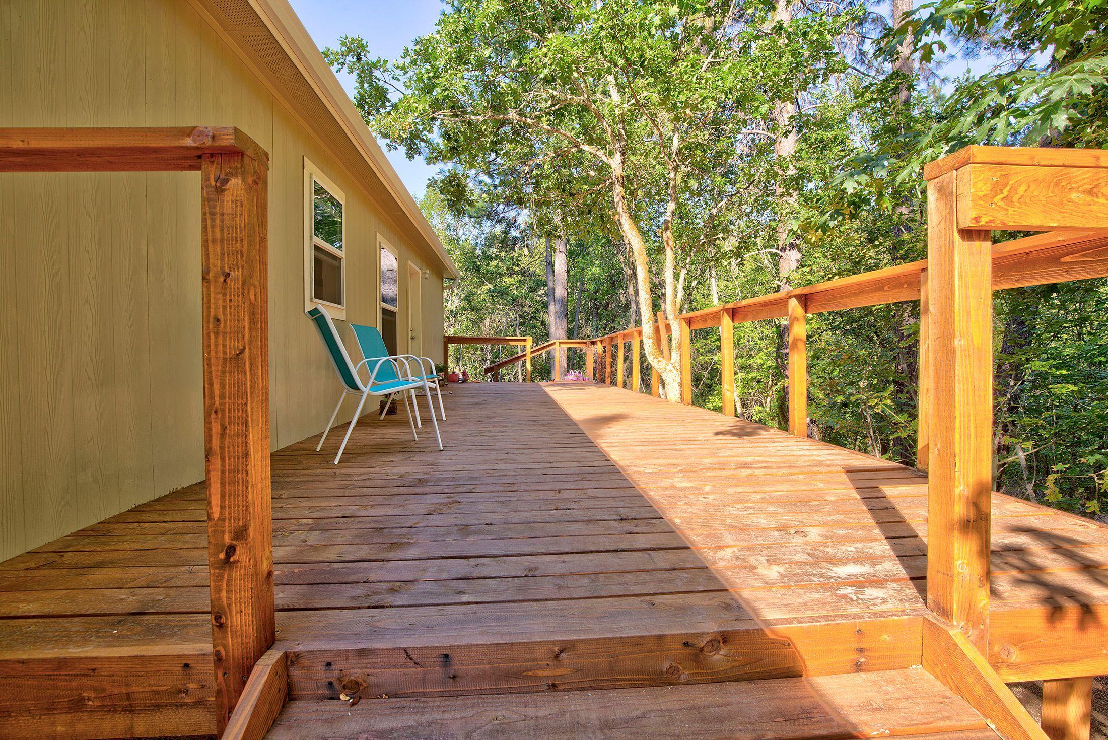 4720 Hugo Road Grants Pass, OR 97526 - Photo 14 of 39 gkbJsU3w