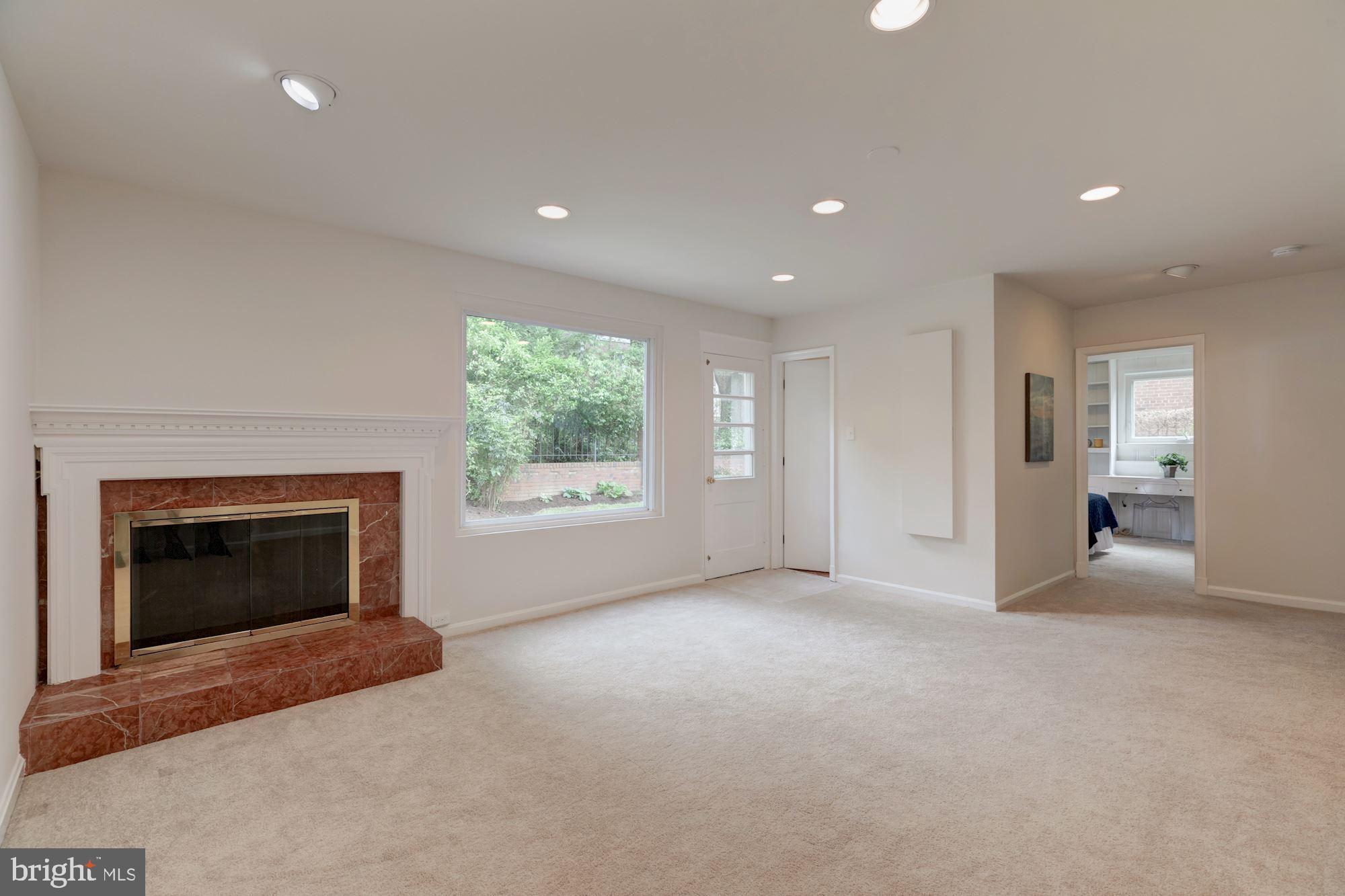 5007 Jamestown Road Bethesda, MD 20816 - Photo 22 of 25 Interior - Family Room