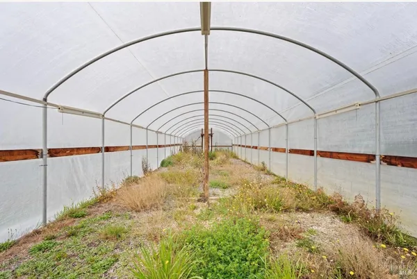 $549,000 | 19450 Tomki Road, Willits, CA 95490