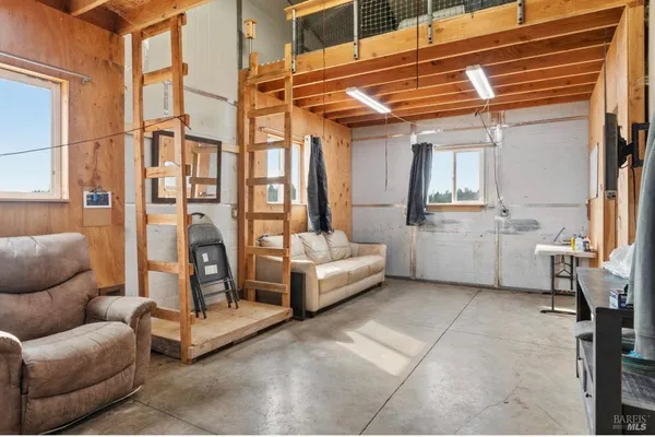 $549,000 | 19450 Tomki Road, Willits, CA 95490