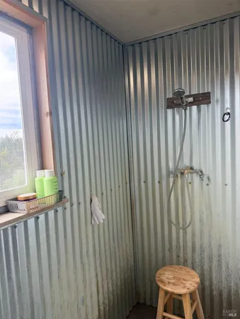 $549,000 | 19450 Tomki Road, Willits, CA 95490