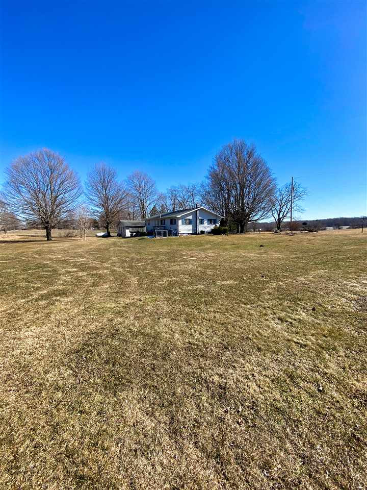 13376 North Adams Road Addison, MI 49220 - Photo 3 of 11 Photo 3