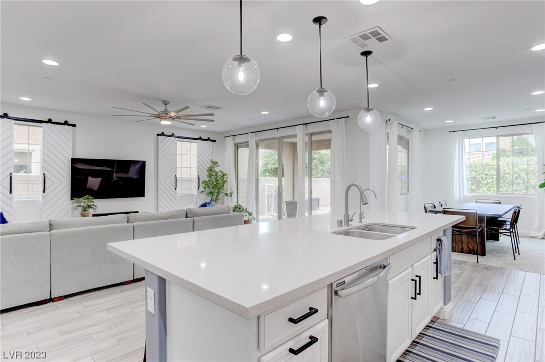 2182 Trivero Street Henderson, NV 89044 - Photo 5 of 64