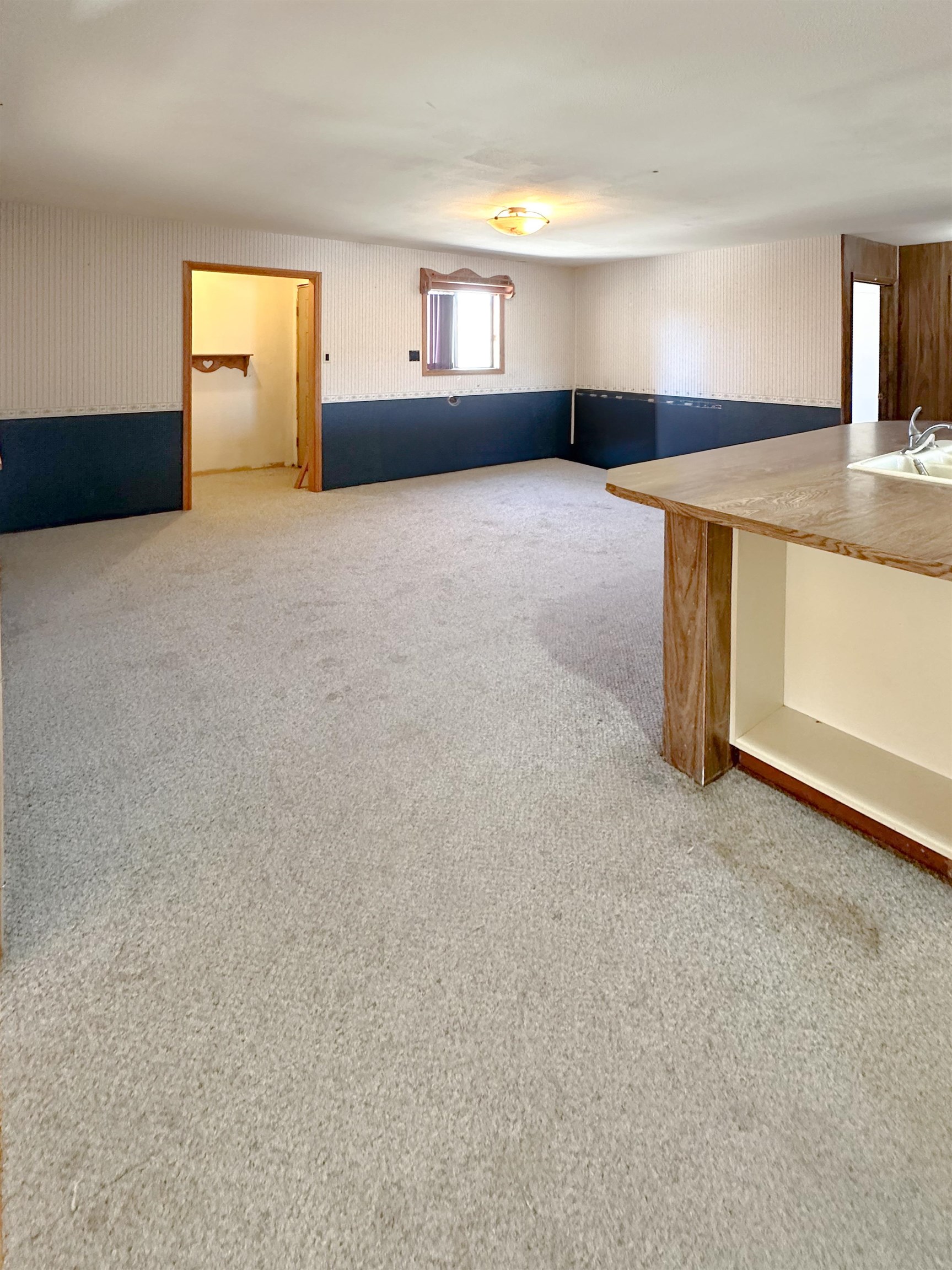 1818 County Road 46 Rangely, CO 81648 - Photo 10 of 23 a view of an empty room and window