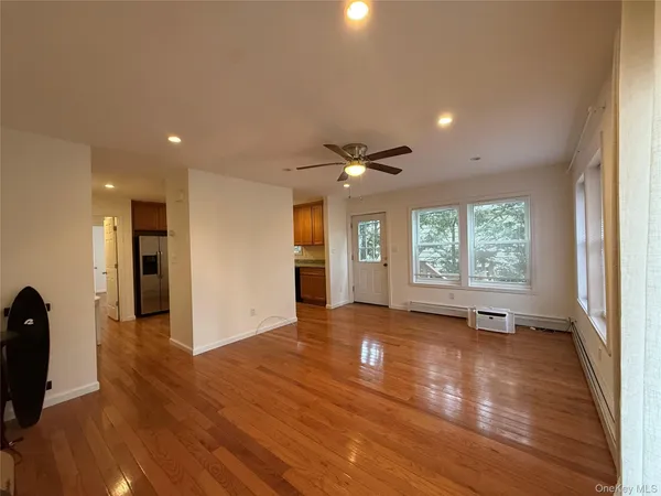 $3,200 | Undisclosed Address, Long Beach, NY 11561