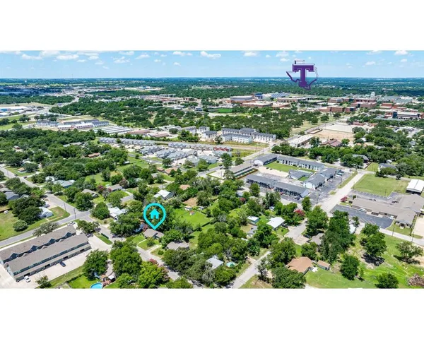 a picture of city view