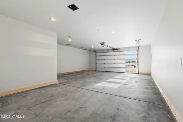 $699,000 | 611 Vista Del Sol, Selah, WA 98942