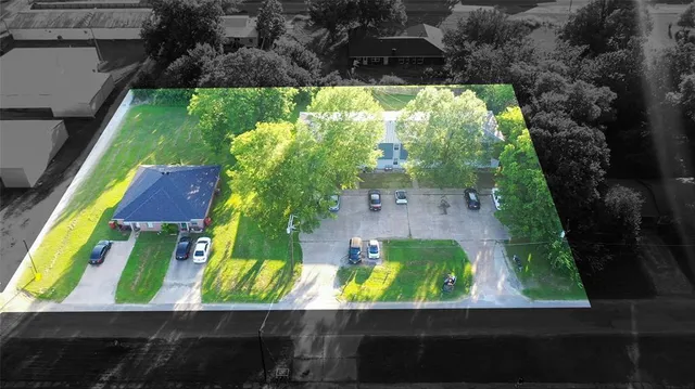 a view of an outdoor space