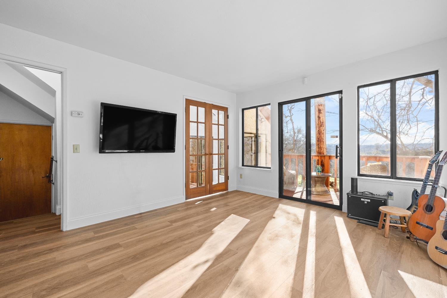 11700 Quail Road Auburn, CA 95602 - Photo 18 of 44 Den or Gathering Spot (Downstairs)