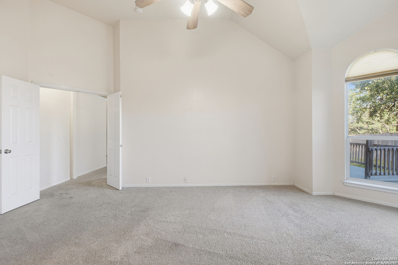 4226 Luckenbach Road San Antonio, TX 78251 - Photo 19 of 43