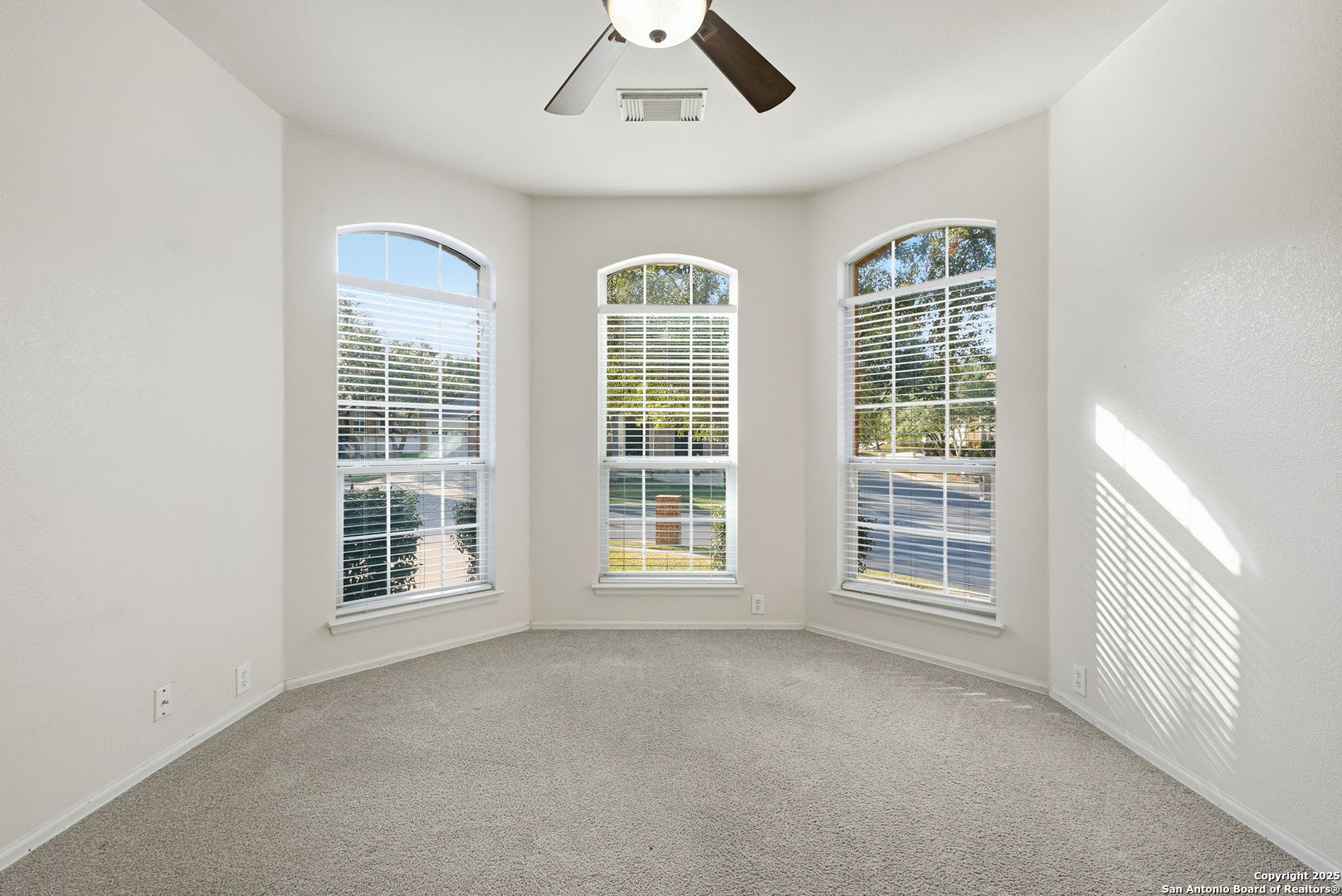 4226 Luckenbach Road San Antonio, TX 78251 - Photo 21 of 43