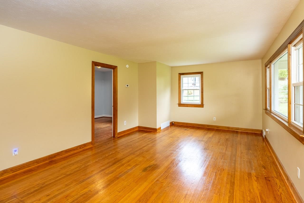 541 Feed Road Broadway, VA 22815 - Photo 5 of 39 Gallery Image 5