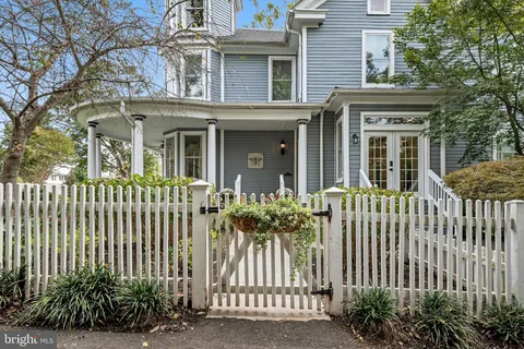 a view of an entryway