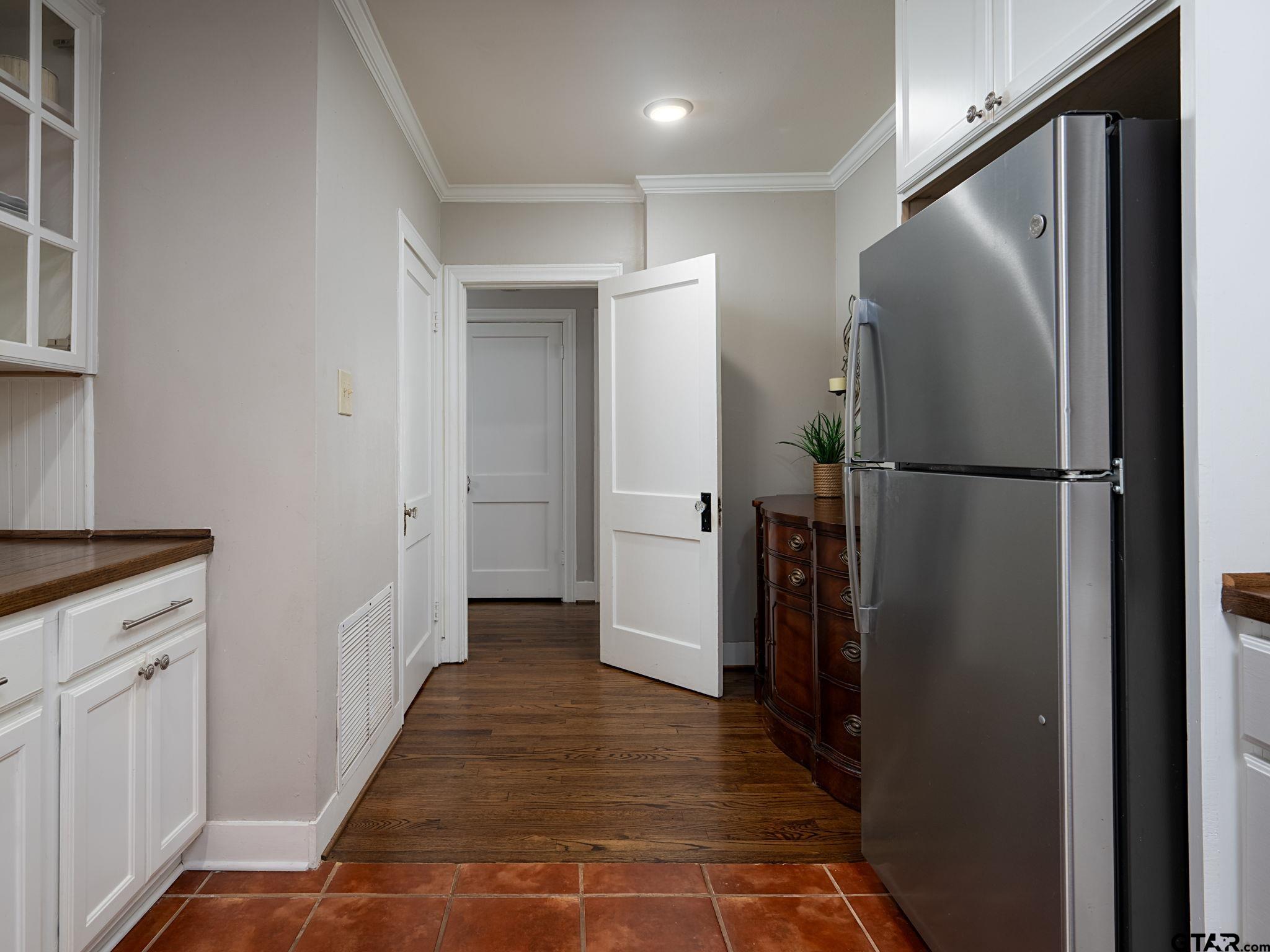 323 West 3rd Street Tyler, TX 75701 - Photo 13 of 44