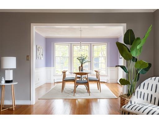 35 Louis Drive Wellesley, MA 02481 - Photo 3 of 14 a living room with furniture and a potted plant