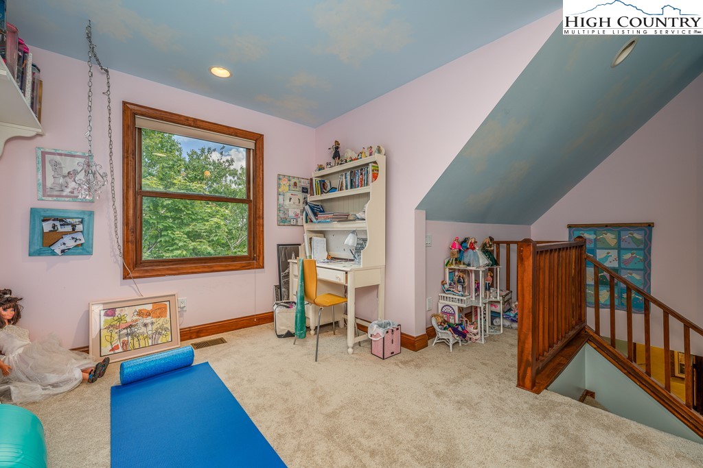 322 North Pinnacle Ridge Road Beech Mountain, NC 28604 - Photo 30 of 50 Gallery Image 30
