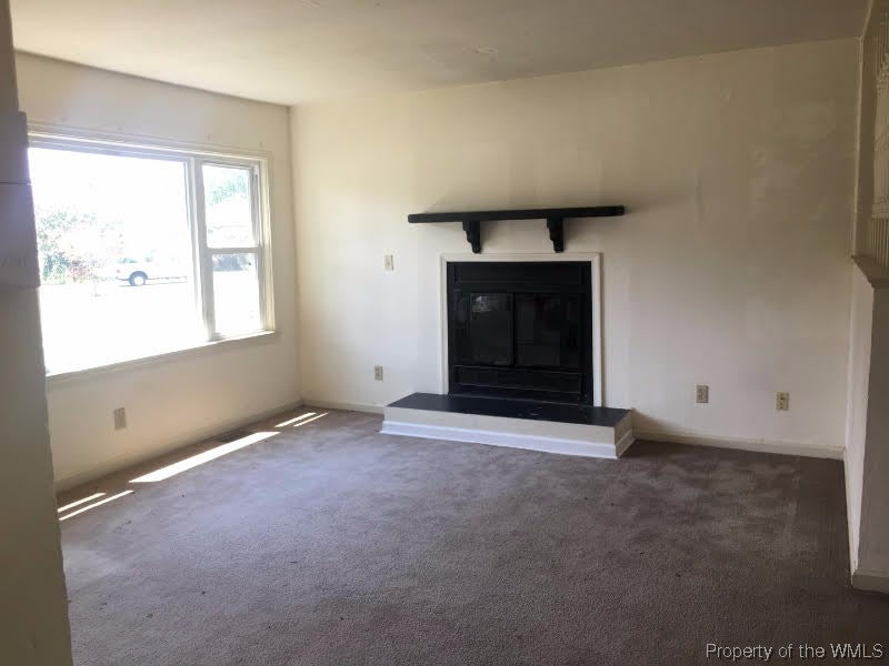 228 Avon Road Hampton, VA 23666 - Photo 3 of 9 Gallery Image 3