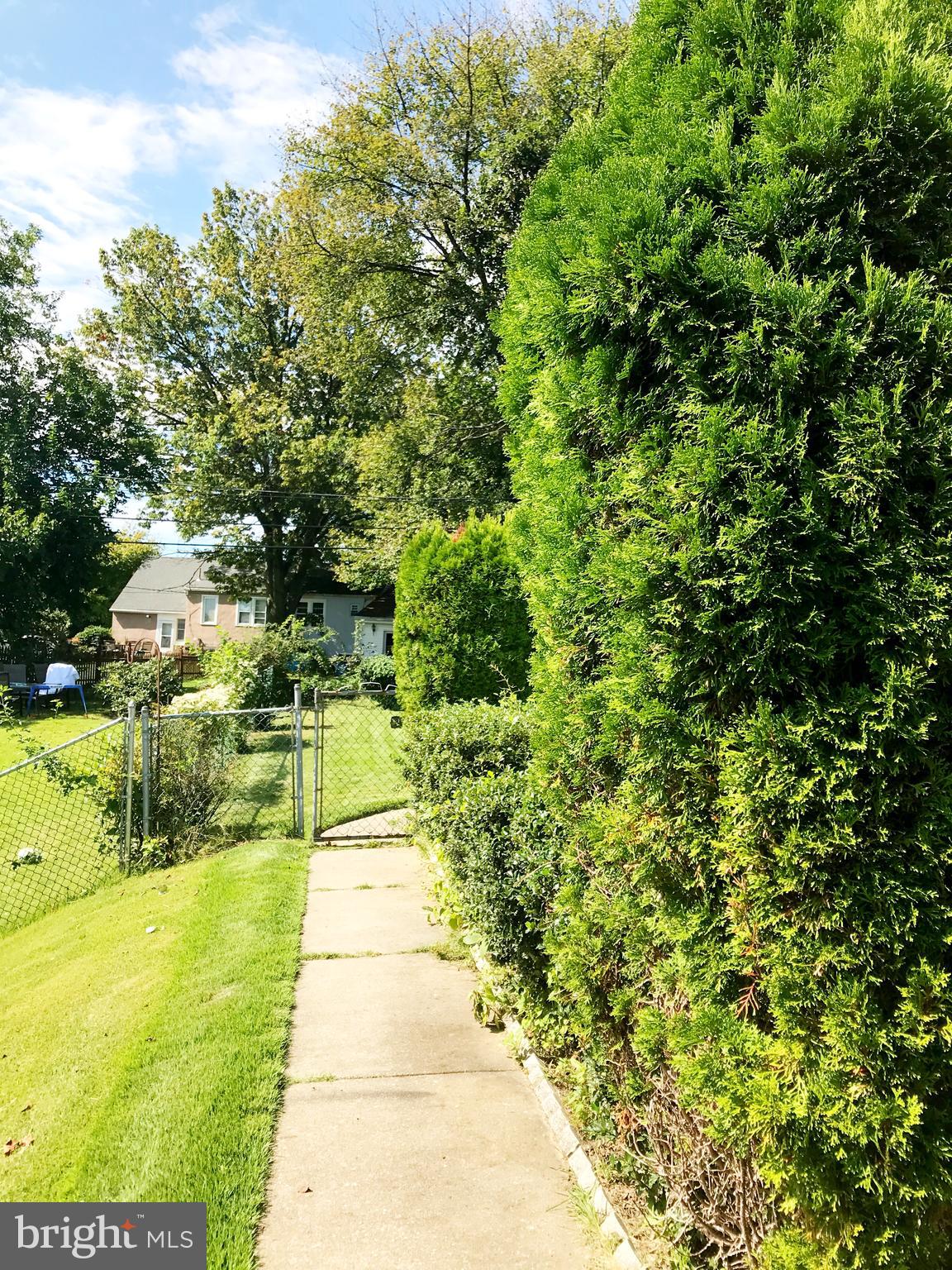 8612 Old Line Road Philadelphia, PA 19128 - Photo 4 of 41