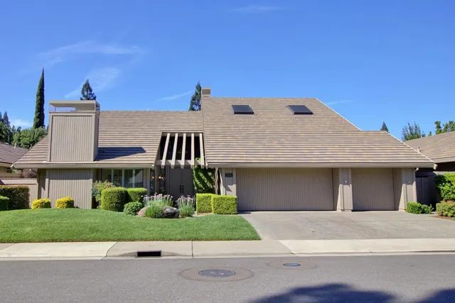 $899,000 | 2074 Granite Bar Way, Gold River, CA 95670