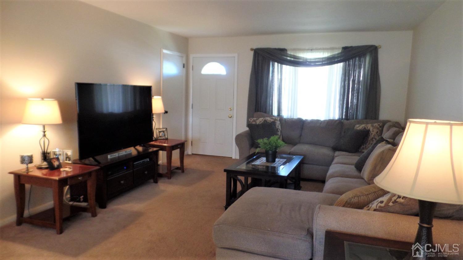 204 Jeffery Road Colonia, NJ 07067 - Photo 2 of 10 Living Room