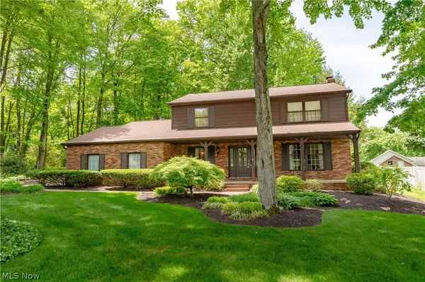 $369,900 | 5233 Limerick Avenue Northwest, North Canton, OH 44720