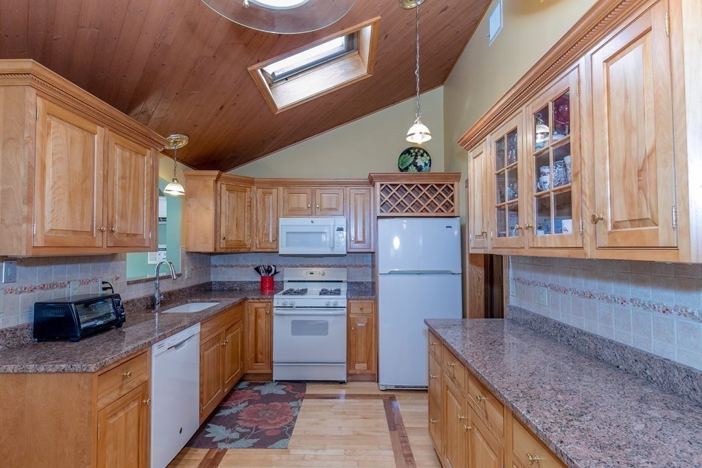 14 Lasallette Road, Unit 14 Billerica, MA 01821 - Photo 11 of 34