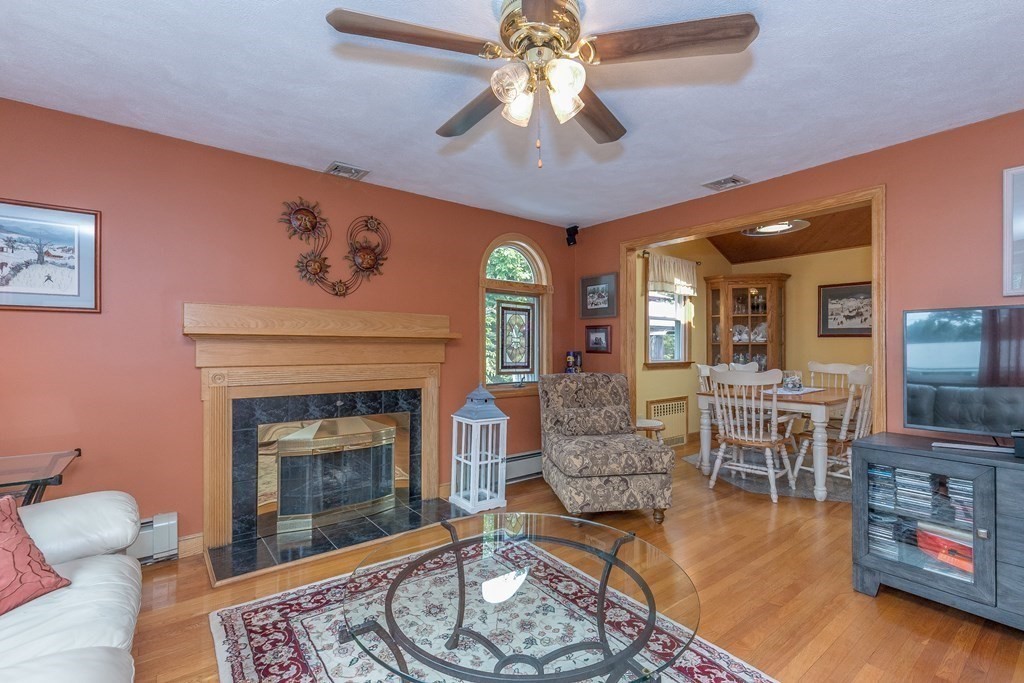 14 Lasallette Road, Unit 14 Billerica, MA 01821 - Photo 15 of 34