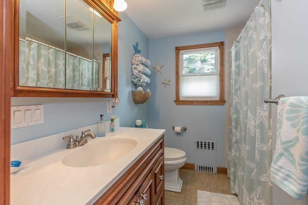 14 Lasallette Road, Unit 14 Billerica, MA 01821 - Photo 19 of 34