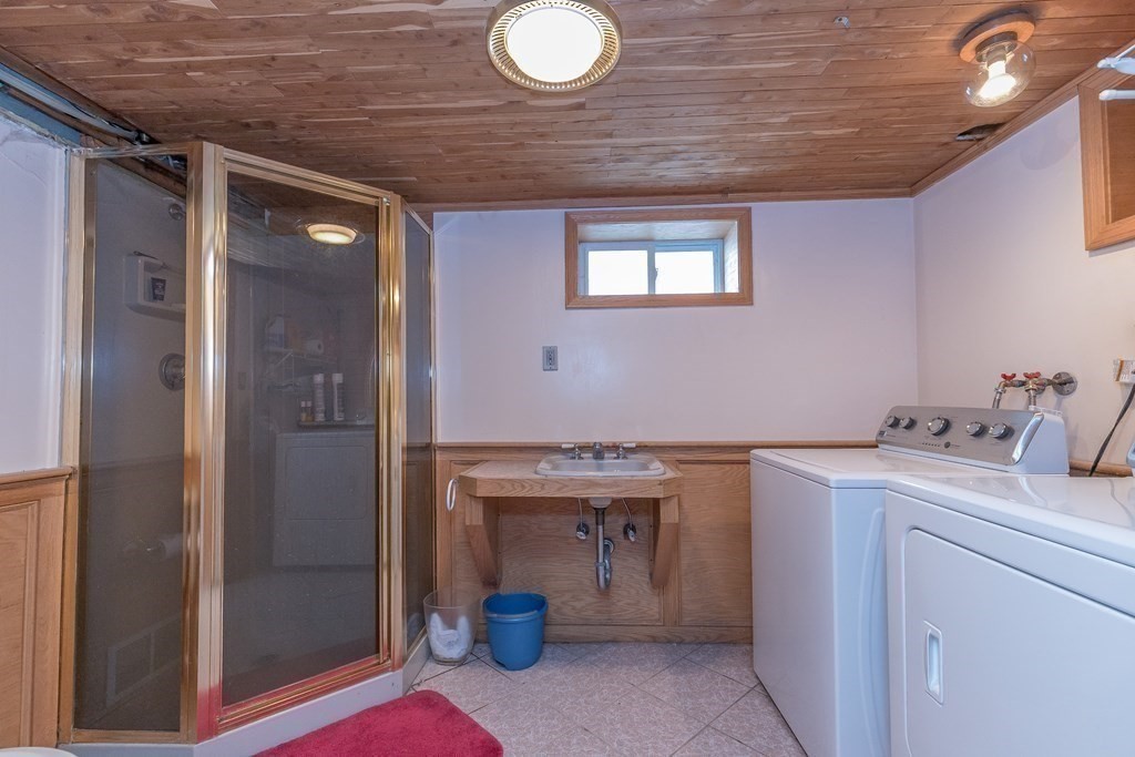 14 Lasallette Road, Unit 14 Billerica, MA 01821 - Photo 25 of 34