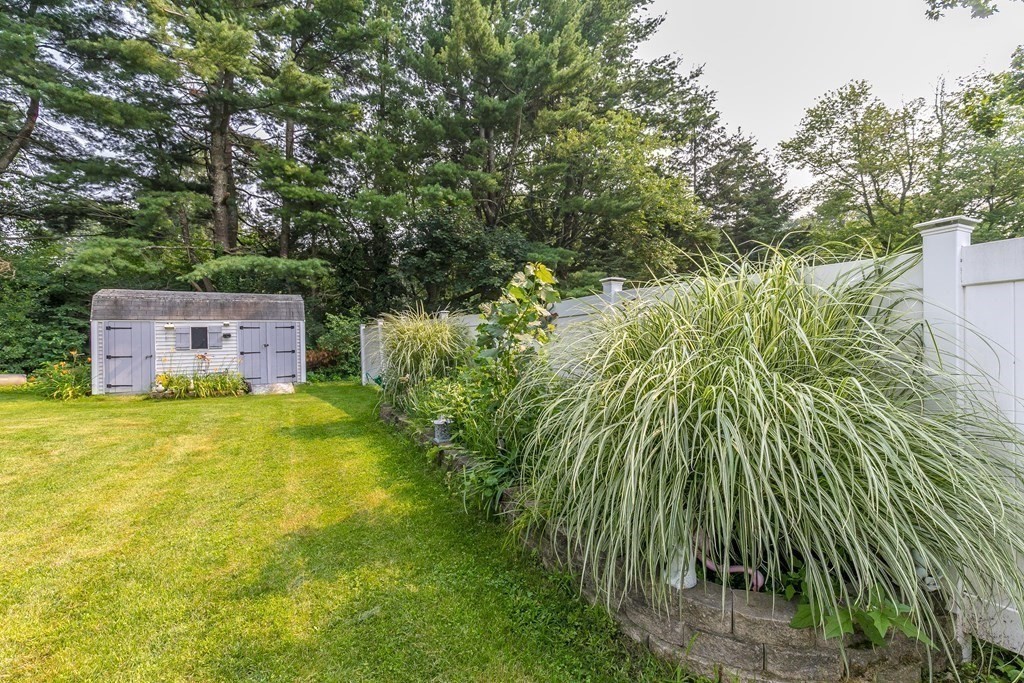 14 Lasallette Road, Unit 14 Billerica, MA 01821 - Photo 29 of 34