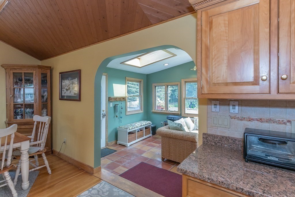 14 Lasallette Road, Unit 14 Billerica, MA 01821 - Photo 5 of 34