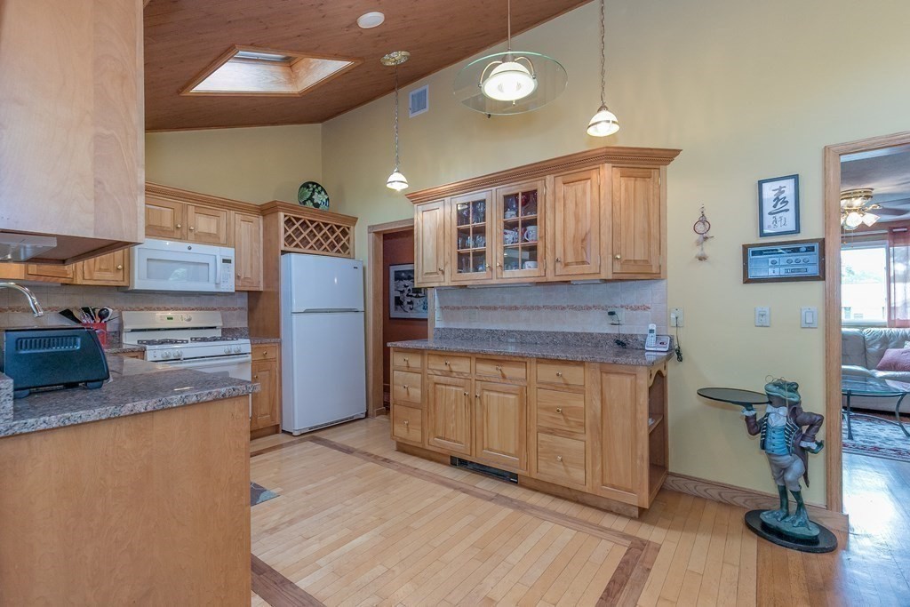 14 Lasallette Road, Unit 14 Billerica, MA 01821 - Photo 9 of 34