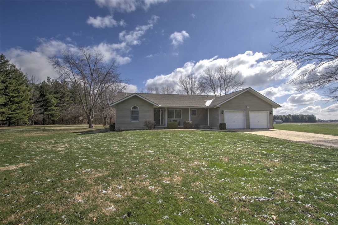 3198 Kathy Court Decatur, IL 62521 - Photo 8 of 40
