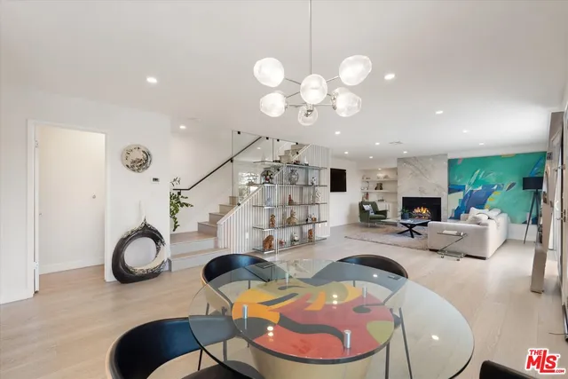 $1,399,000 | 737 Pier Avenue, Unit 1, Santa Monica, CA 90405