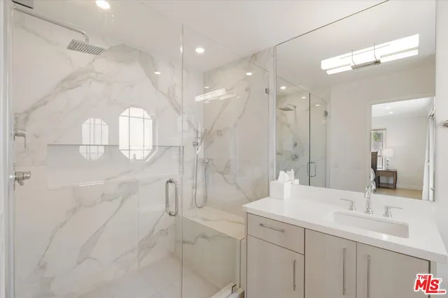 $1,399,000 | 737 Pier Avenue, Unit 1, Santa Monica, CA 90405